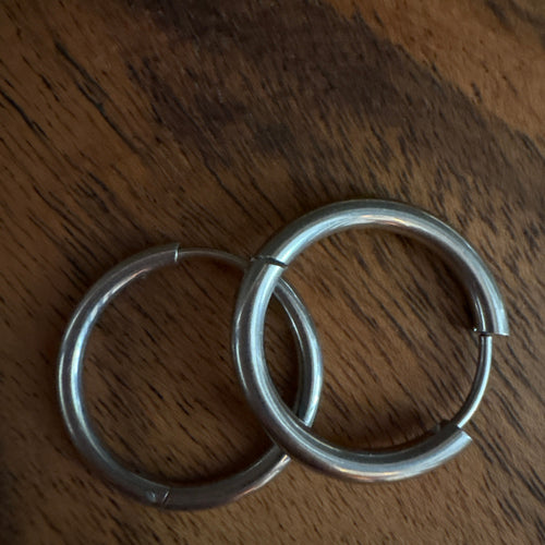 Créoles Argentées – Acier Inoxydable 20mm