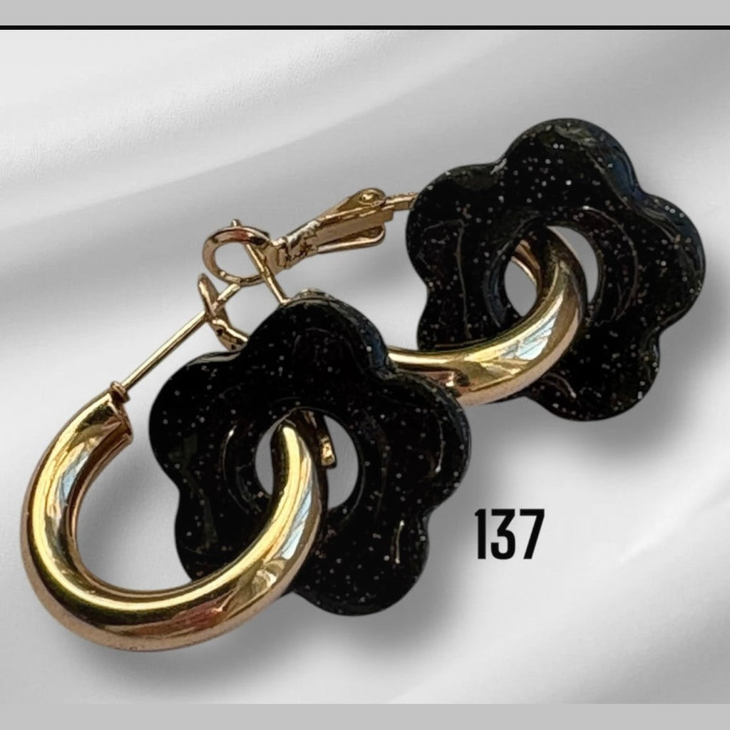 Pampilles Fleur Noire Pailleté – Pâte Polymère & Résine | 2 cm