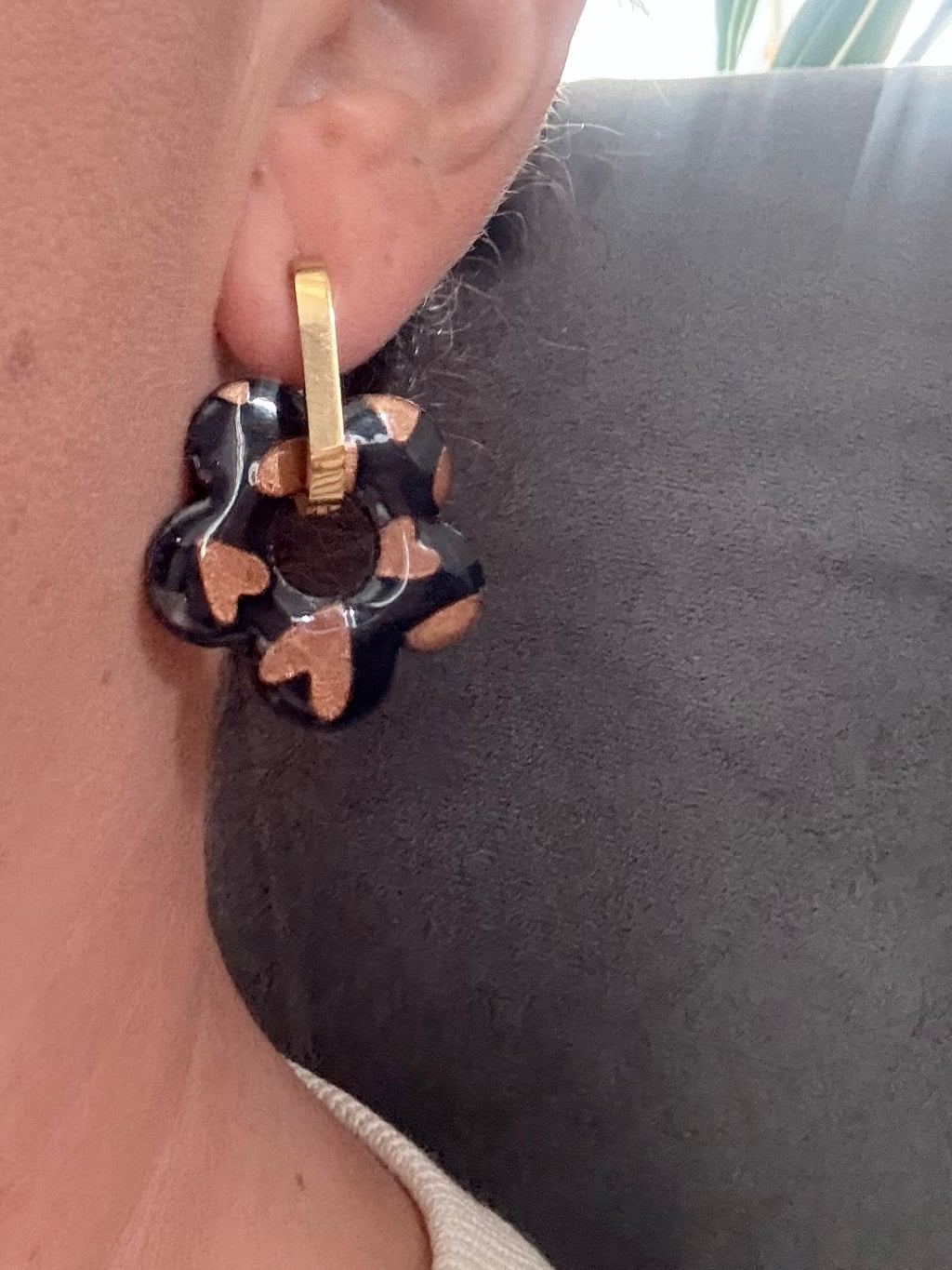 Pampille Fleur Noir & Bronze 3 cm – Réf. 555