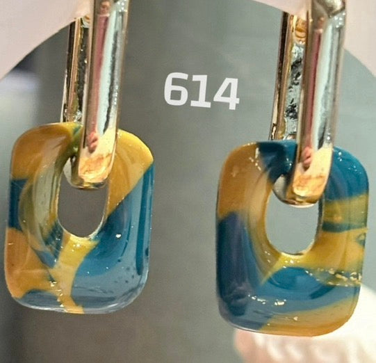 Blau und Gelb marmorierte, abgerundete quadratische Anhänger - 1,8 cm