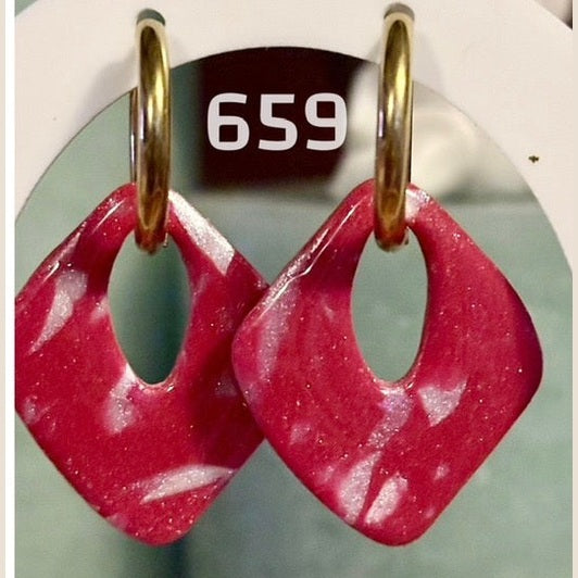 Ohrhänger Raute Himbeerrot – 3 cm