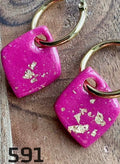Pampilles Losange Fuchsia & Feuilles d’Or – Pâte Polymère & Résine