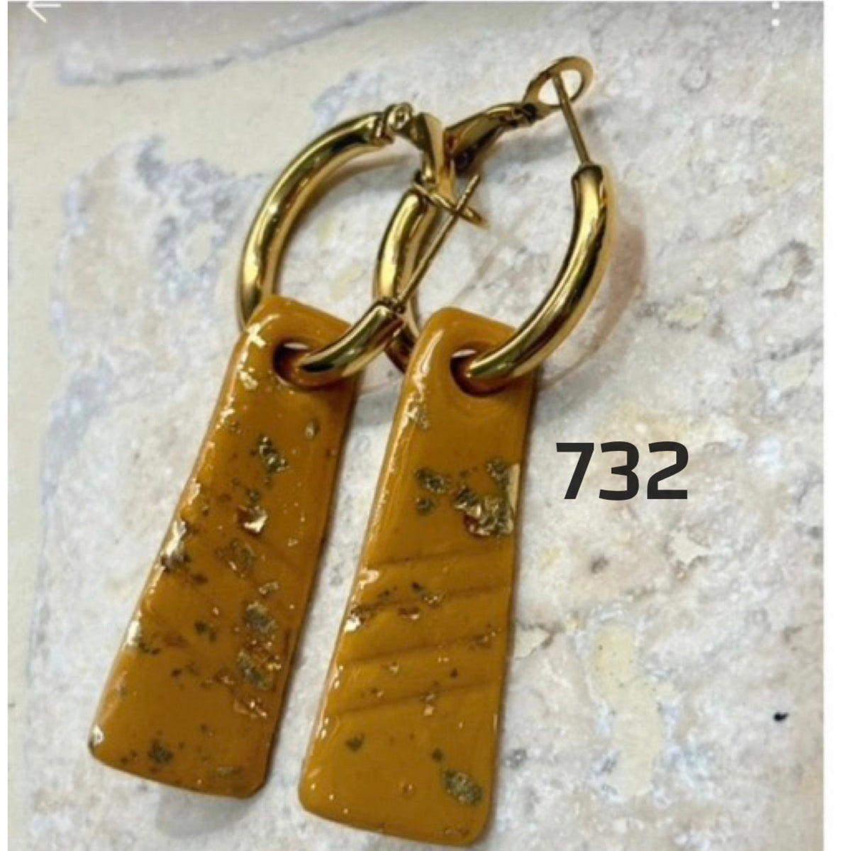 Pampilles Trapèzes Moutarde & Feuilles d’Or – Pâte Polymère & Résine | 3,7 cm